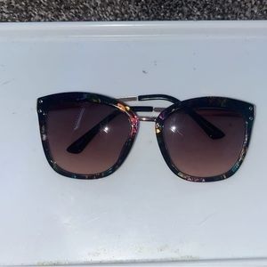 Black/Iridescent Sunglasses